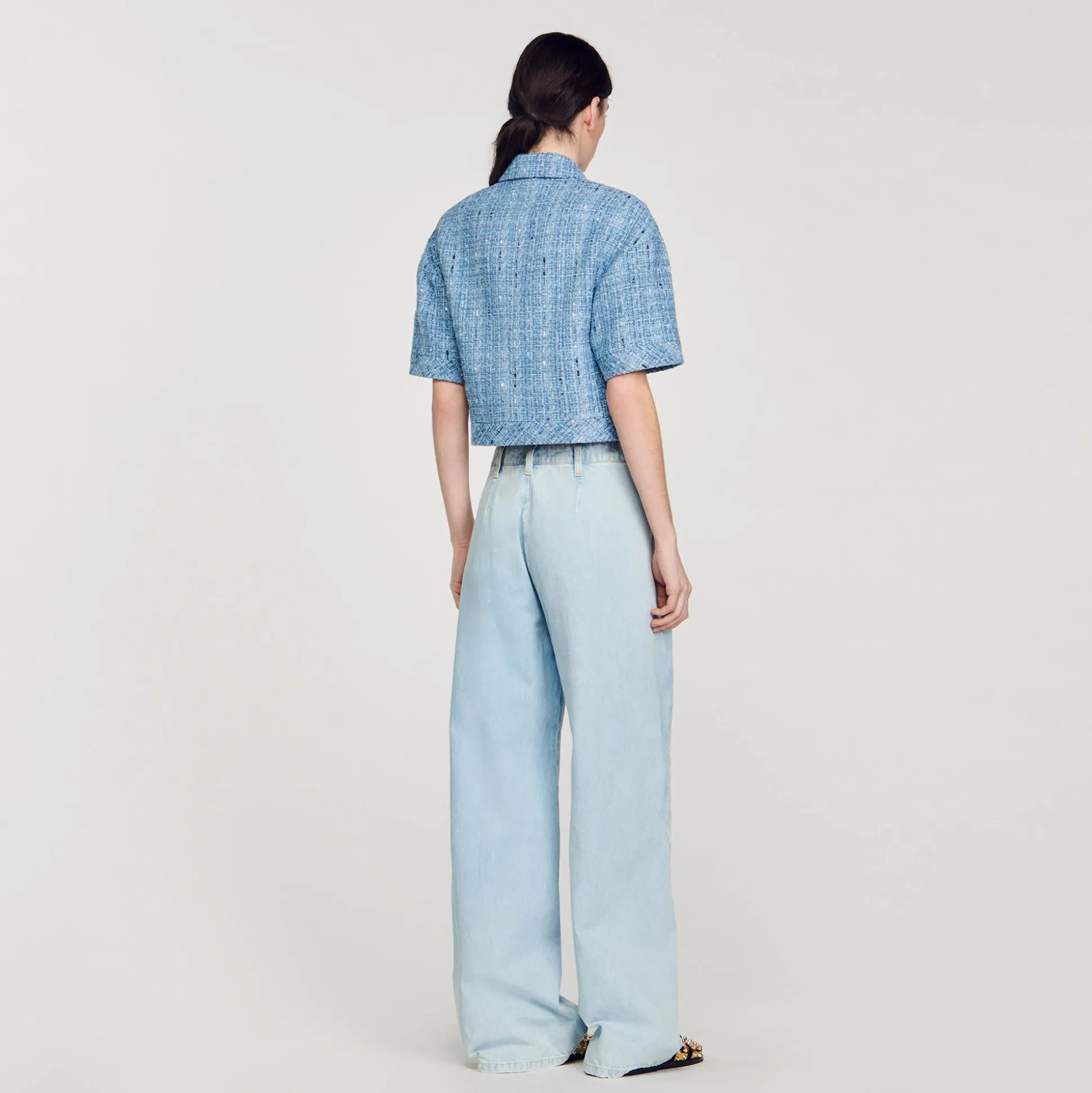 jaqueta_curta_de_tweed_4.webp Sandro Paris Jaqueta Curta De Tweed-Mulheres Conjuntos