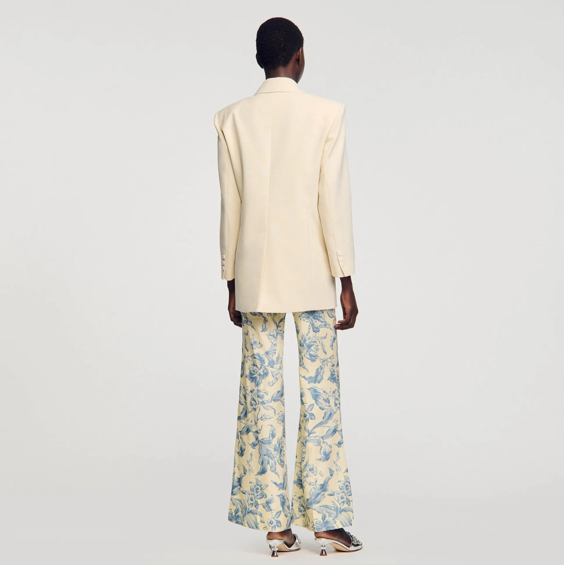 jaqueta_de_alfaiataria_tr_4.webp Sandro Paris Jaqueta De Alfaiataria Trespassada-Mulheres Jaquetas E Jaquetas